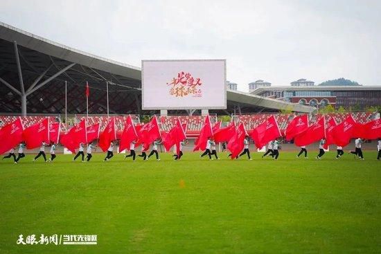 从某种程度上讲，选择威廉姆斯伯格的那条街是英明之举，监管布鲁克林区场景的泰德·克戴拉说，这条街有景深，现在在很多片子中，演员们在前景，后景总是虚的。